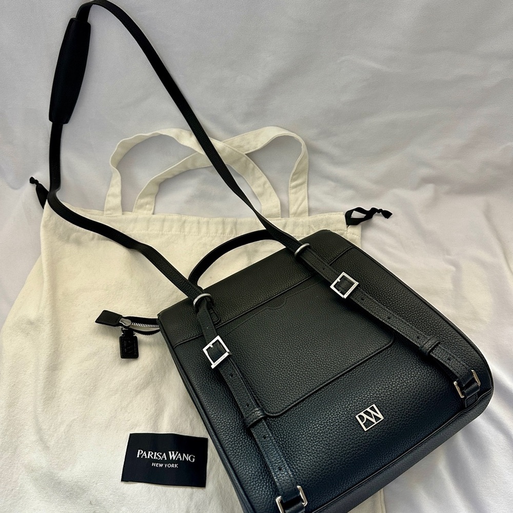 Parisa Wang Grace Backpack convertible backpack crossbody purse - Black (medium) - Picture 4 of 12